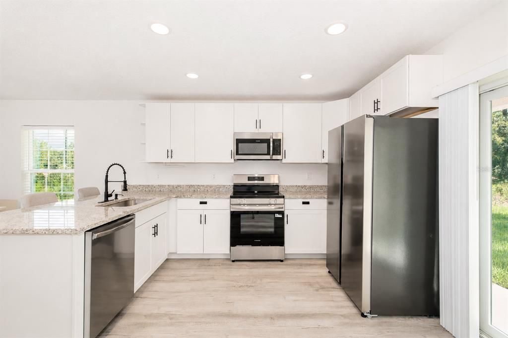 For Sale: $339,000 (3 beds, 2 baths, 1399 Square Feet)