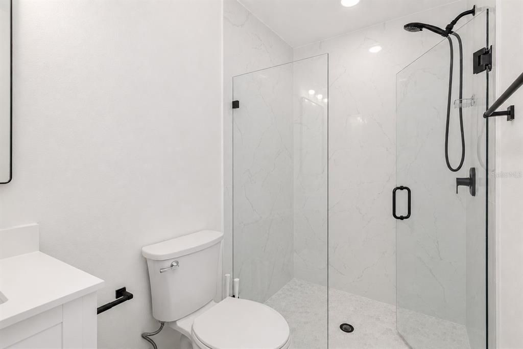 For Sale: $339,000 (3 beds, 2 baths, 1399 Square Feet)
