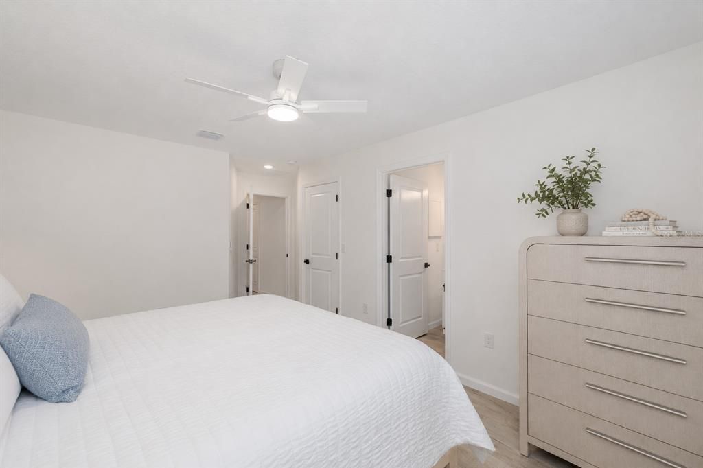 For Sale: $339,000 (3 beds, 2 baths, 1399 Square Feet)