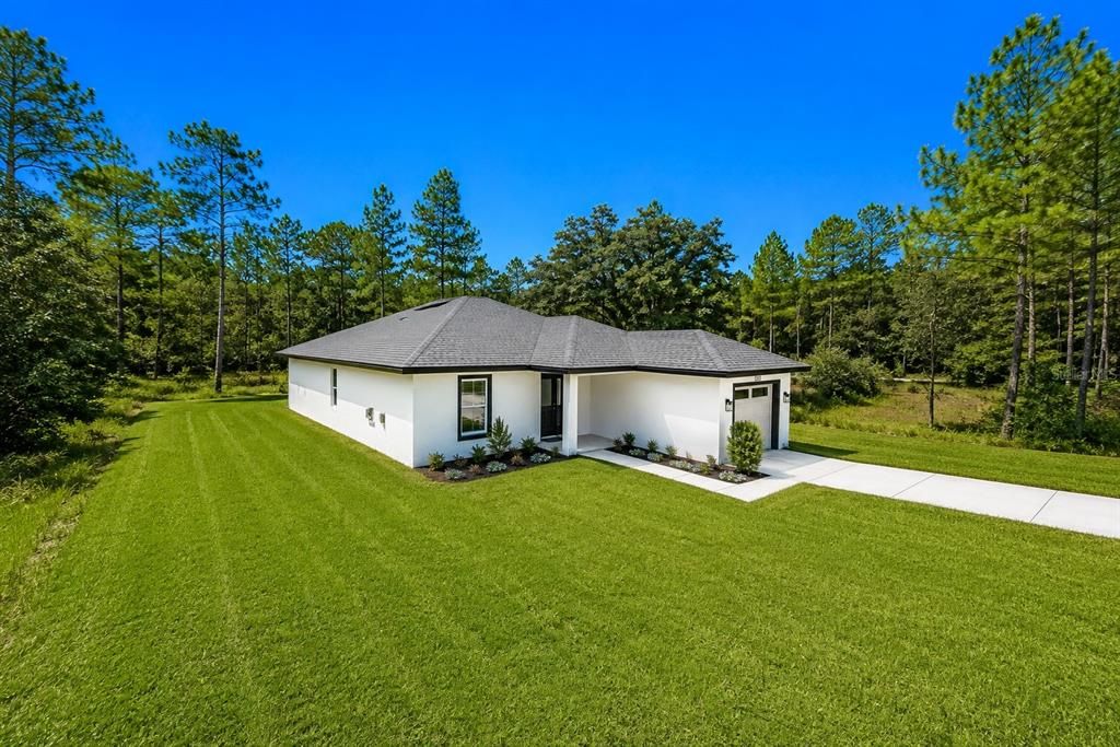 For Sale: $339,000 (3 beds, 2 baths, 1399 Square Feet)