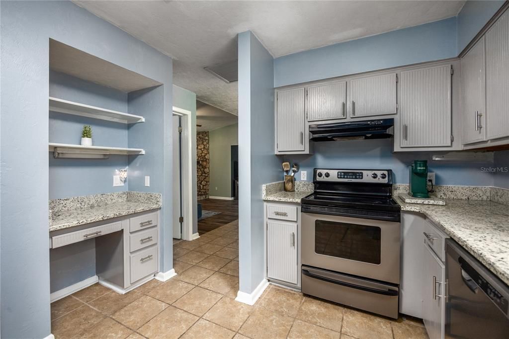 En Venta: $384,000 (3 camas, 2 baños, 1761 Pies cuadrados)