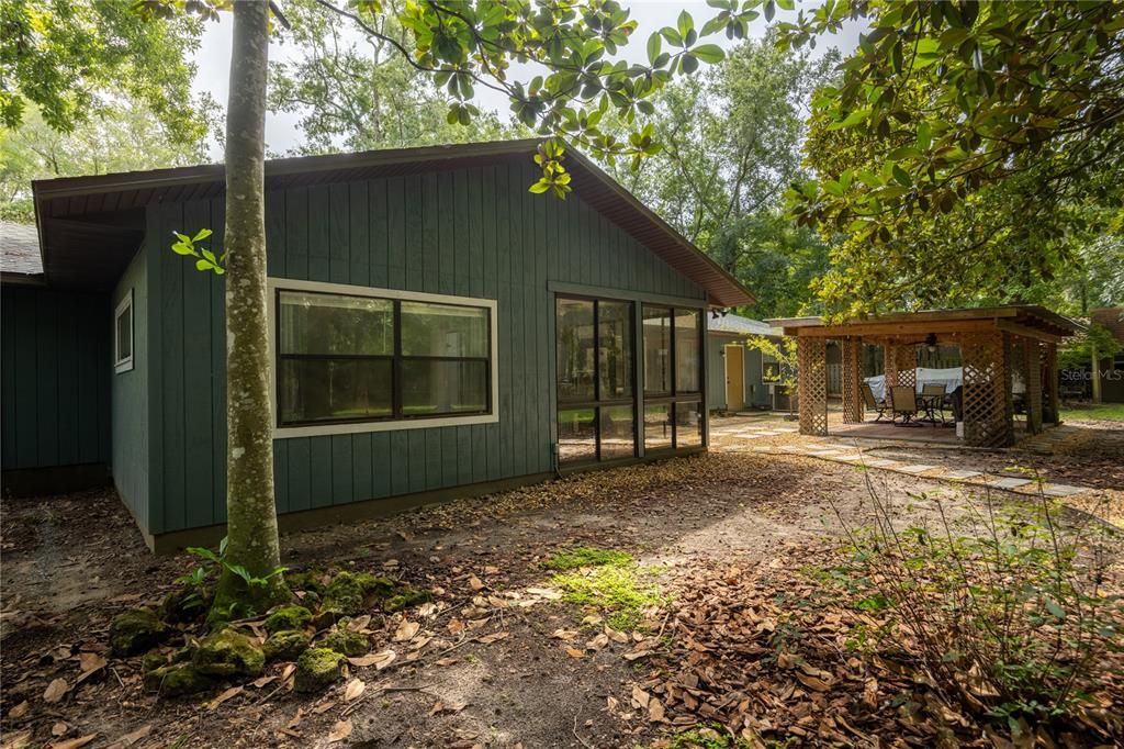 En Venta: $384,000 (3 camas, 2 baños, 1761 Pies cuadrados)