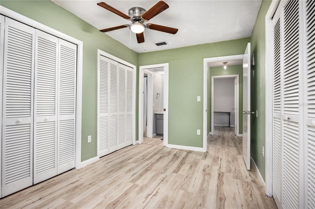 En Venta: $384,000 (3 camas, 2 baños, 1761 Pies cuadrados)