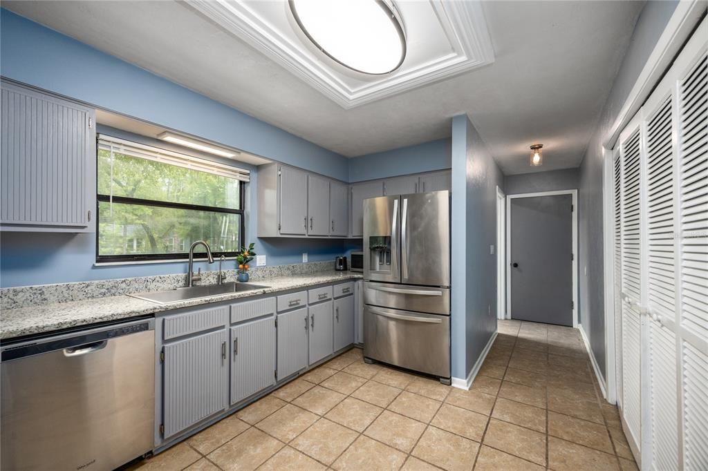En Venta: $384,000 (3 camas, 2 baños, 1761 Pies cuadrados)