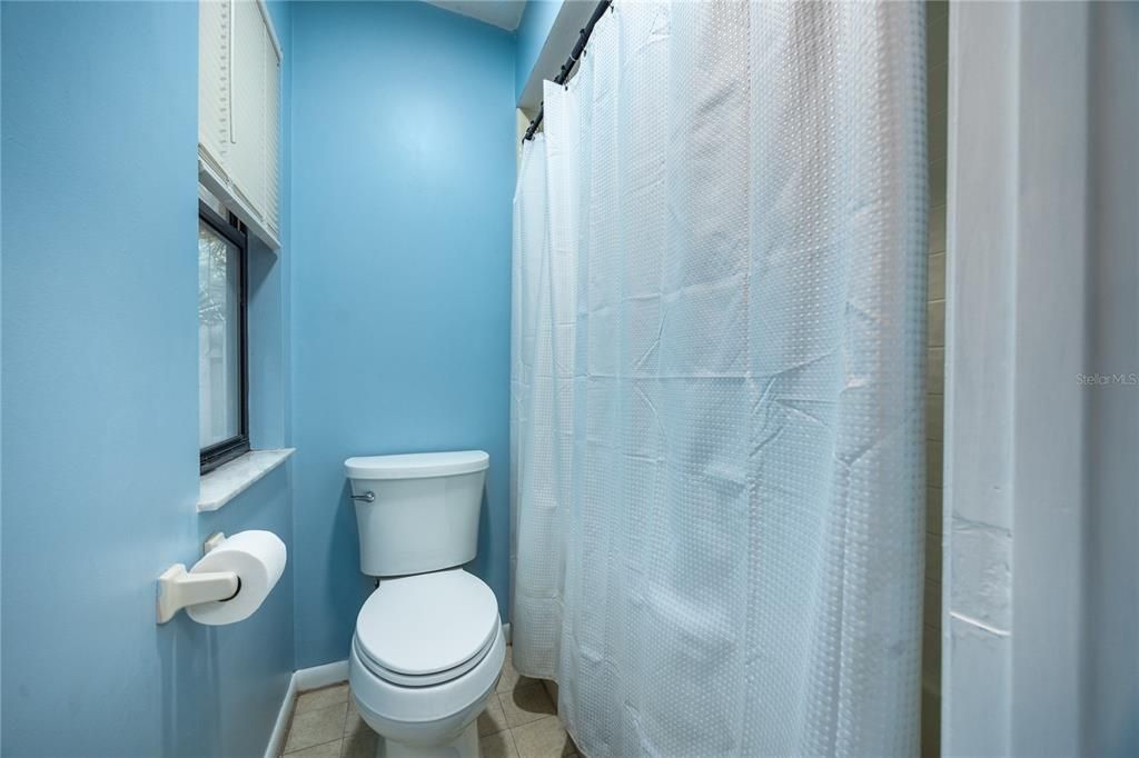 En Venta: $384,000 (3 camas, 2 baños, 1761 Pies cuadrados)