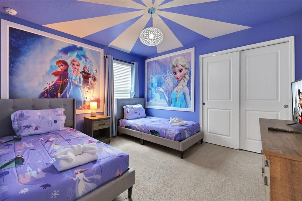 For Sale: $849,900 (10 beds, 8 baths, 4399 Square Feet)