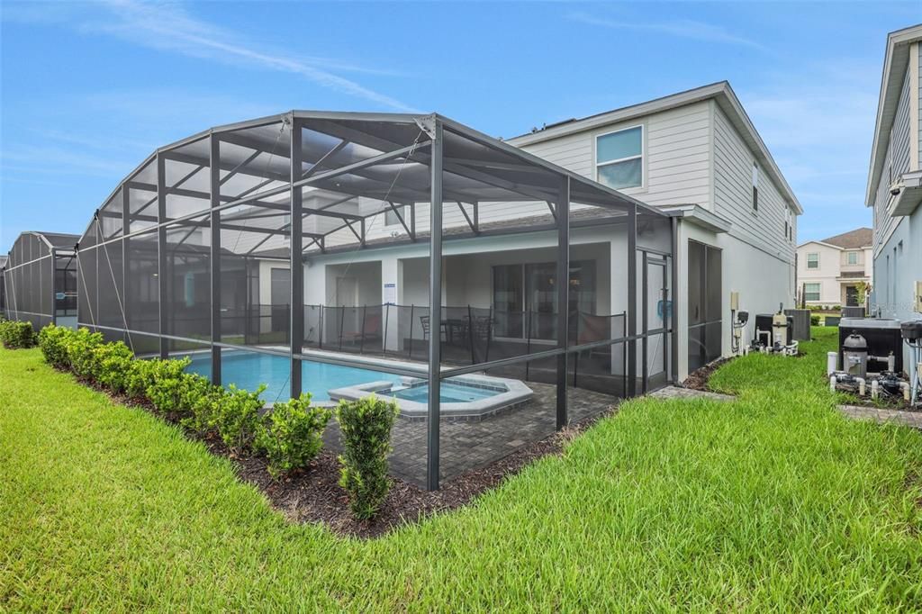 For Sale: $849,900 (10 beds, 8 baths, 4399 Square Feet)