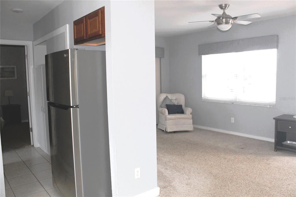 For Sale: $137,900 (1 beds, 1 baths, 710 Square Feet)