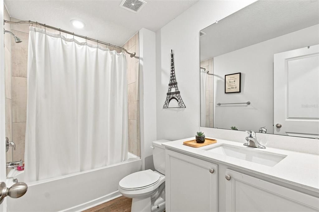 For Sale: $280,000 (3 beds, 2 baths, 1452 Square Feet)
