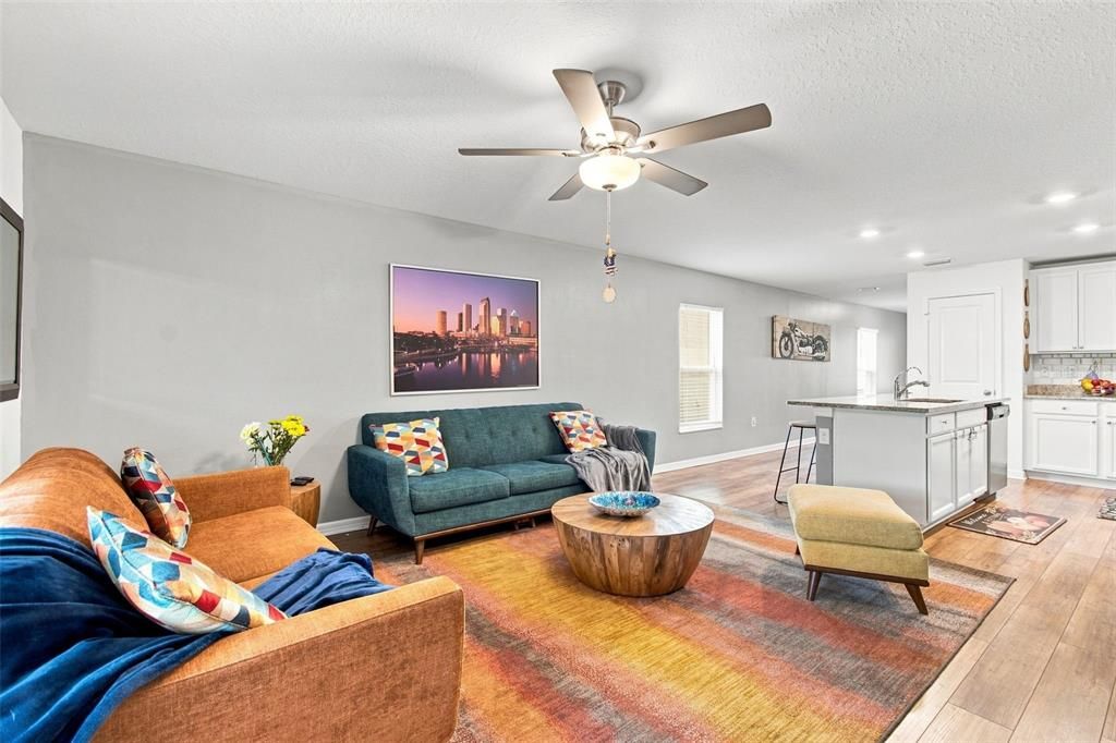 For Sale: $280,000 (3 beds, 2 baths, 1452 Square Feet)