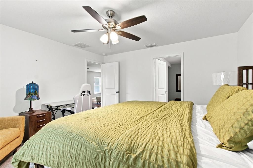 For Sale: $280,000 (3 beds, 2 baths, 1452 Square Feet)