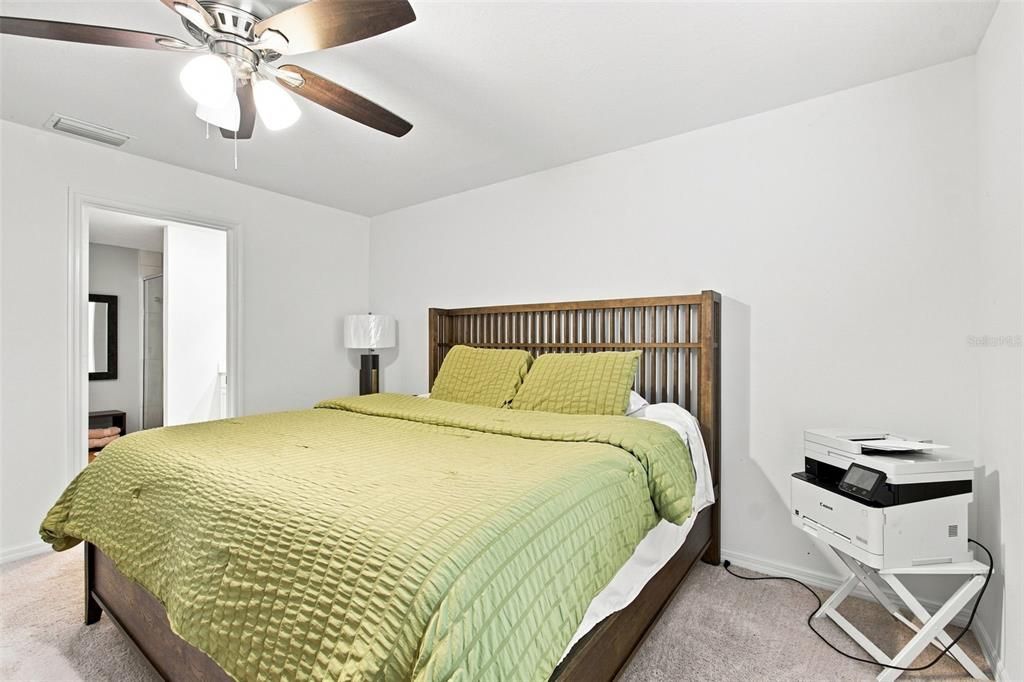 For Sale: $280,000 (3 beds, 2 baths, 1452 Square Feet)
