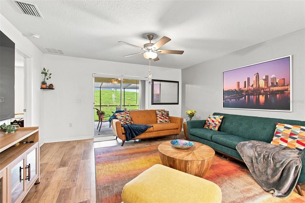 For Sale: $280,000 (3 beds, 2 baths, 1452 Square Feet)
