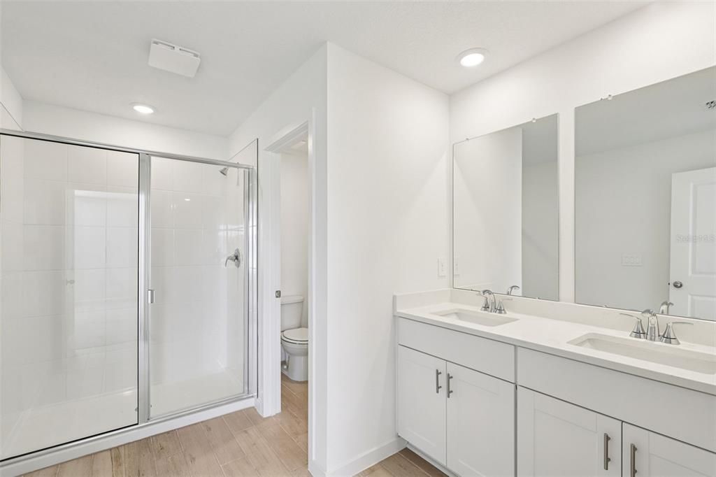 For Sale: $324,000 (4 beds, 3 baths, 1842 Square Feet)