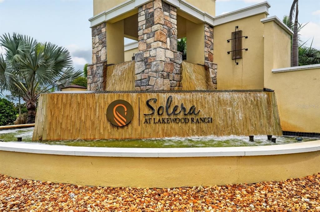 En Venta: $414,900 (4 camas, 2 baños, 1827 Pies cuadrados)