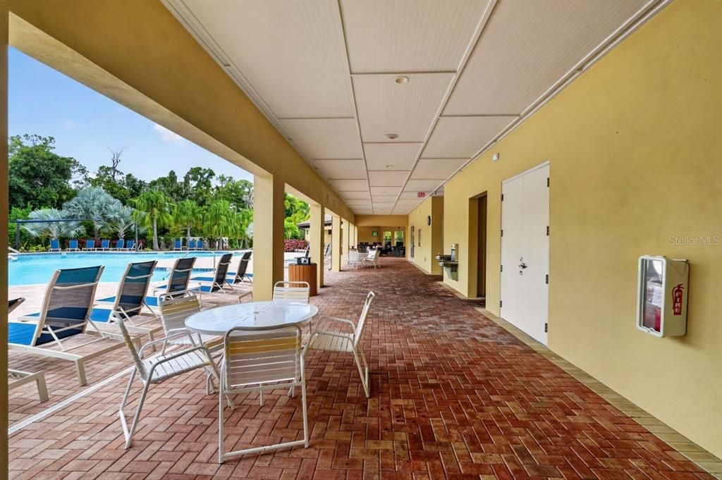 En Venta: $414,900 (4 camas, 2 baños, 1827 Pies cuadrados)