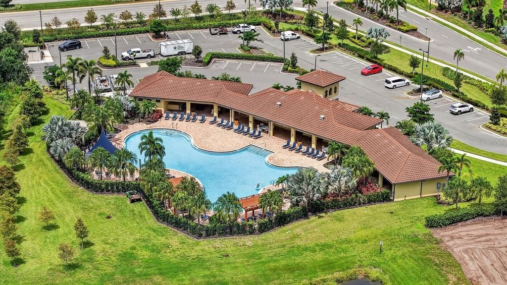 En Venta: $414,900 (4 camas, 2 baños, 1827 Pies cuadrados)
