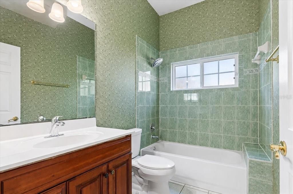 En Venta: $525,000 (4 camas, 3 baños, 2397 Pies cuadrados)