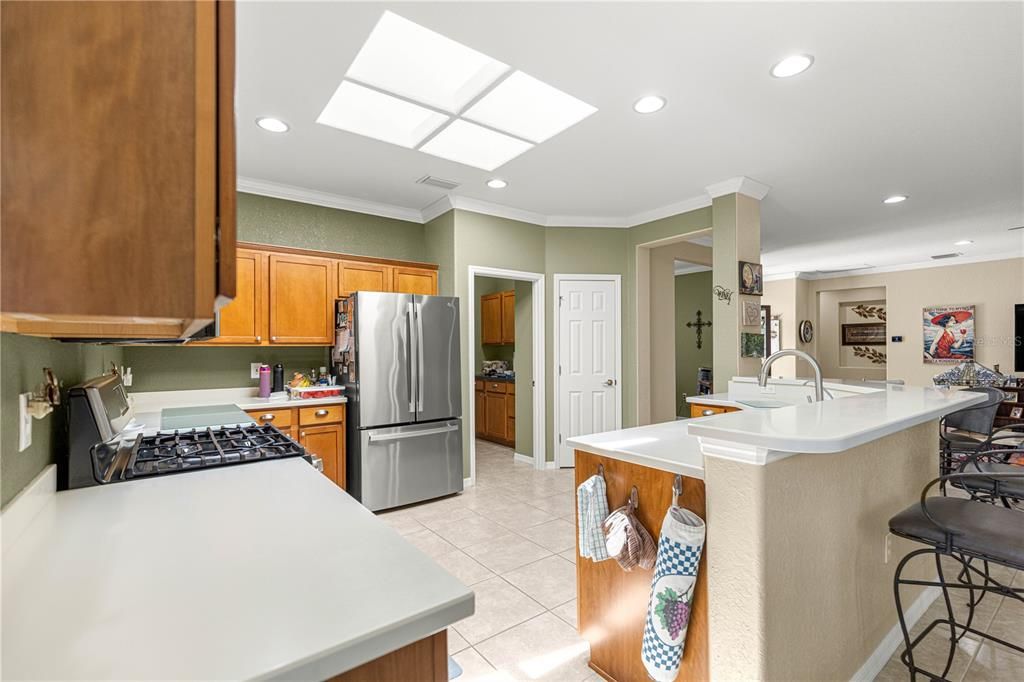 For Sale: $429,000 (2 beds, 2 baths, 1840 Square Feet)