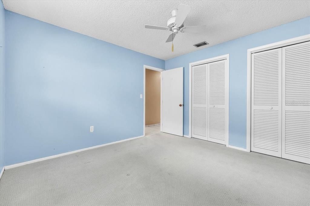 Activo con contrato: $550,000 (3 camas, 2 baños, 1756 Pies cuadrados)