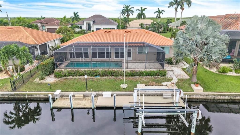 Activo con contrato: $550,000 (3 camas, 2 baños, 1756 Pies cuadrados)