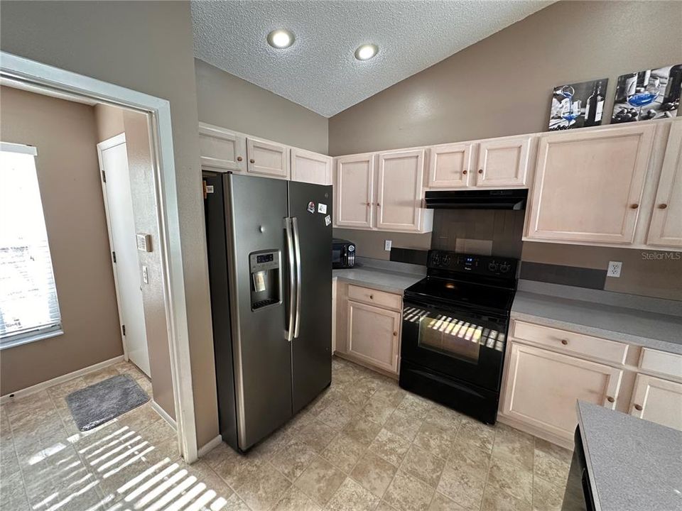 В аренду: $3,500 (3 спален, 2 ванн, 1453 Квадратных фут)