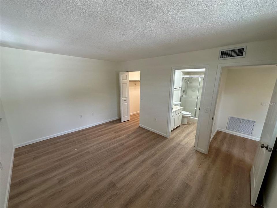 В аренду: $2,000 (2 спален, 2 ванн, 1408 Квадратных фут)