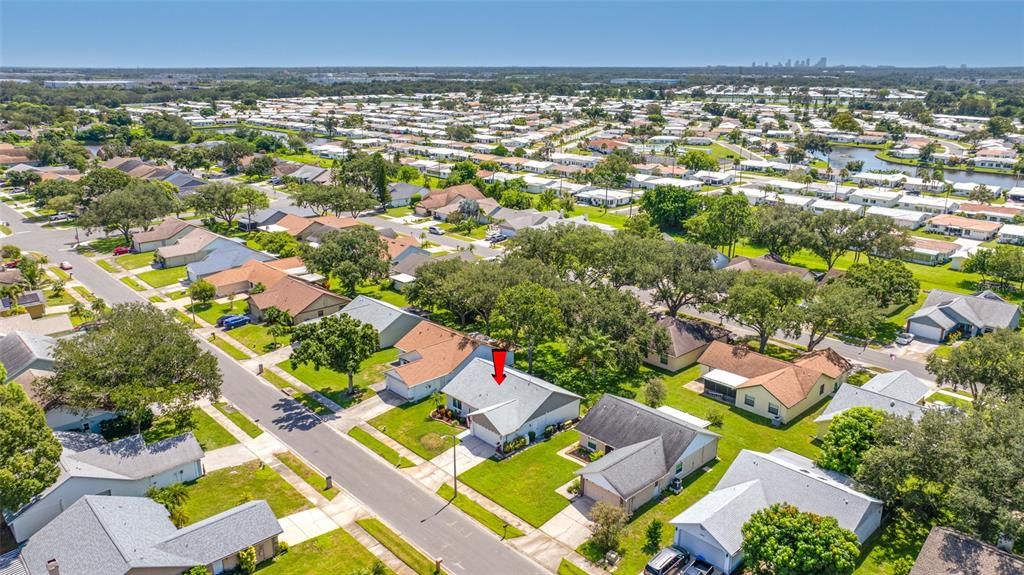 For Sale: $389,000 (2 beds, 2 baths, 1326 Square Feet)