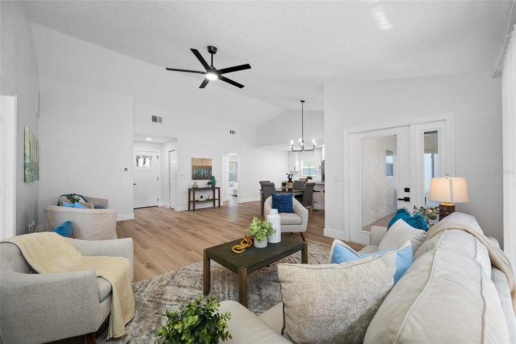 For Sale: $389,000 (2 beds, 2 baths, 1326 Square Feet)