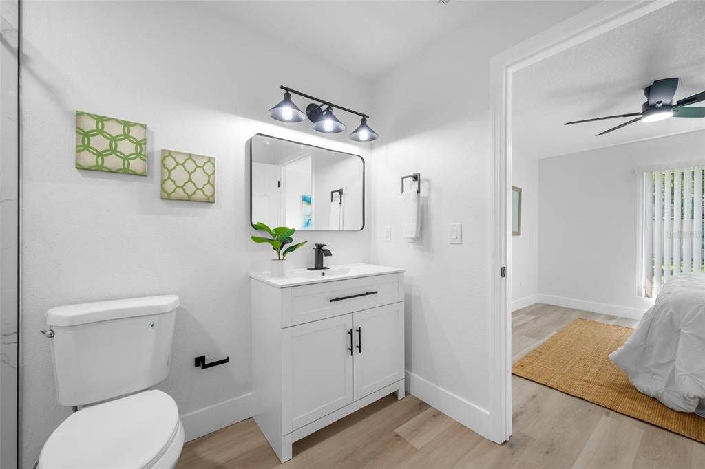 For Sale: $389,000 (2 beds, 2 baths, 1326 Square Feet)