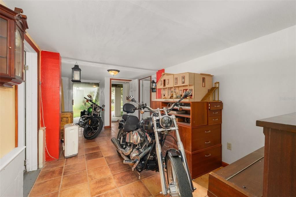 For Sale: $974,013 (5 beds, 4 baths, 4160 Square Feet)