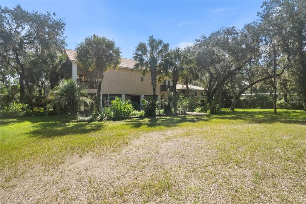 For Sale: $974,013 (5 beds, 4 baths, 4160 Square Feet)