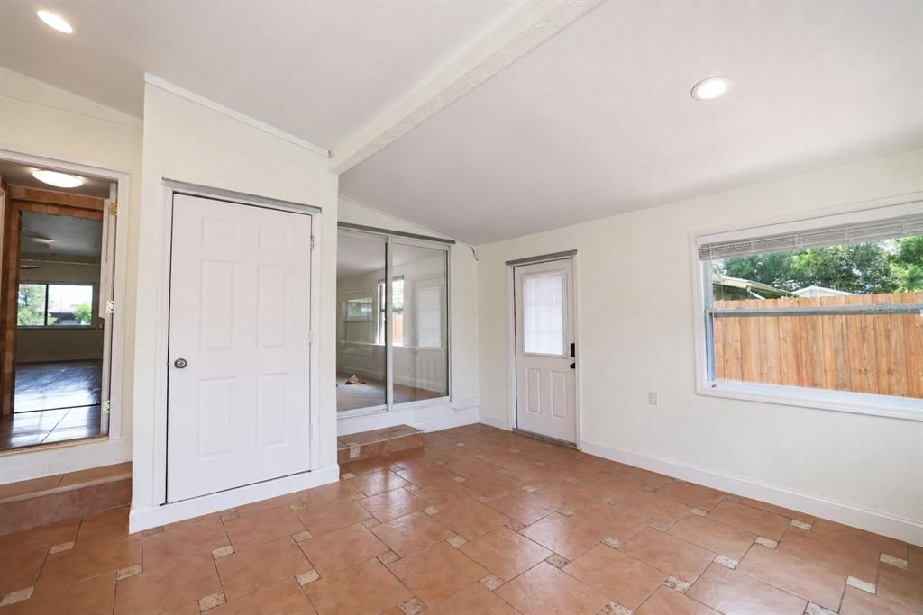 В аренду: $2,800 (3 спален, 2 ванн, 1395 Квадратных фут)