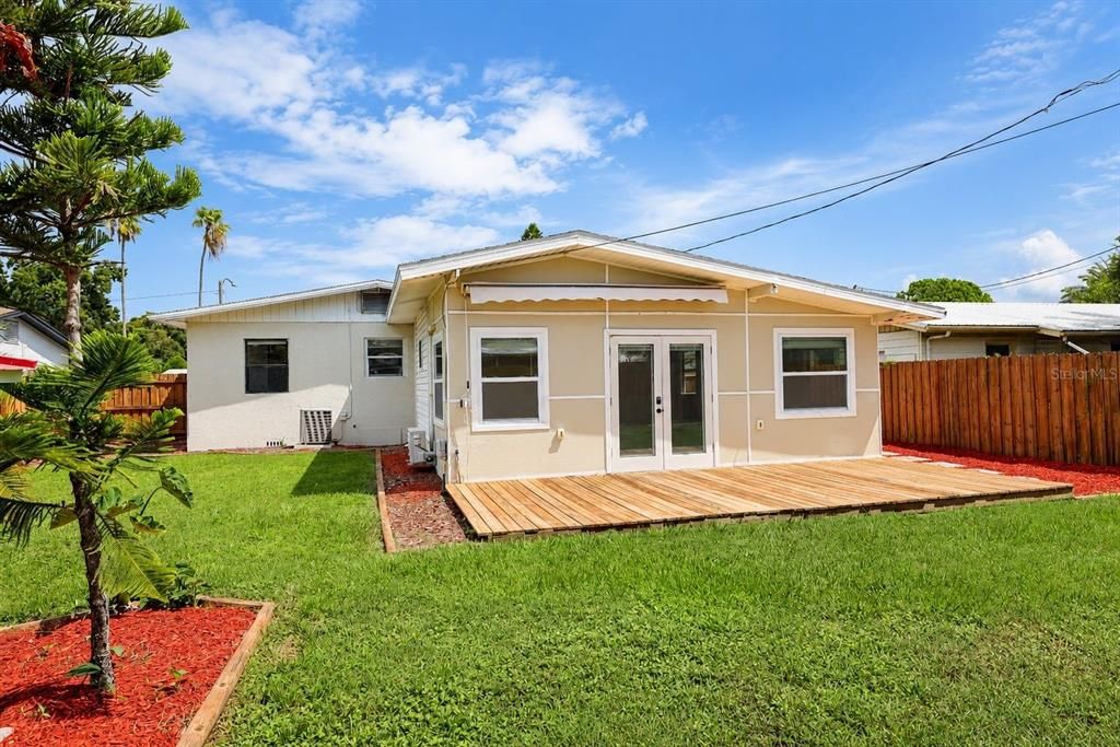 В аренду: $2,800 (3 спален, 2 ванн, 1395 Квадратных фут)
