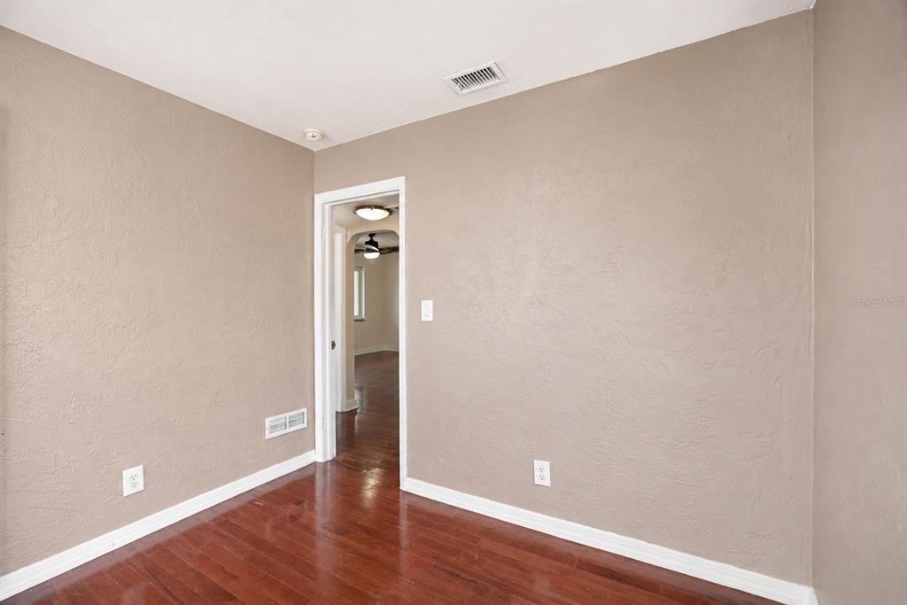 В аренду: $2,800 (3 спален, 2 ванн, 1395 Квадратных фут)