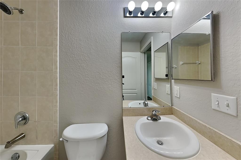 For Rent: $1,949 (3 beds, 2 baths, 1630 Square Feet)