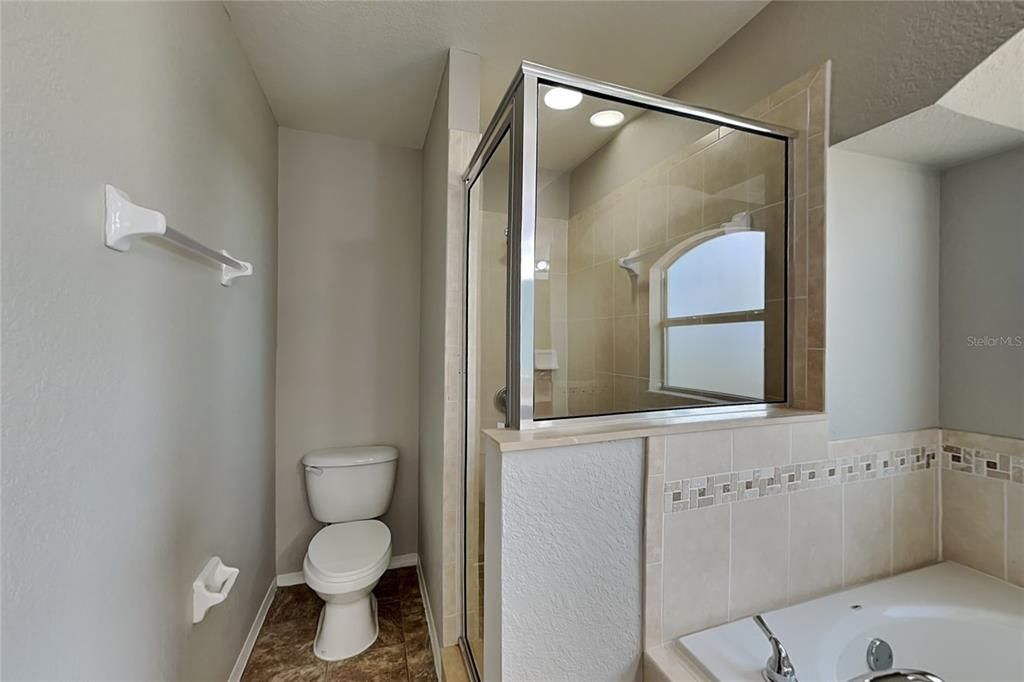 For Rent: $1,949 (3 beds, 2 baths, 1630 Square Feet)