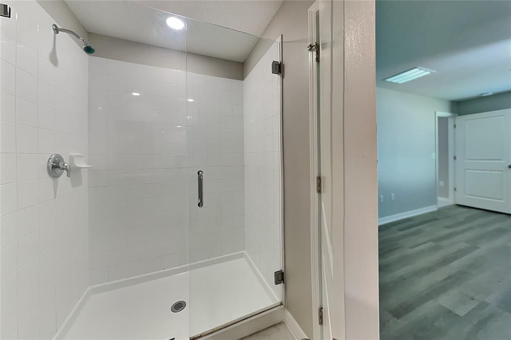 For Rent: $2,109 (4 beds, 2 baths, 1936 Square Feet)