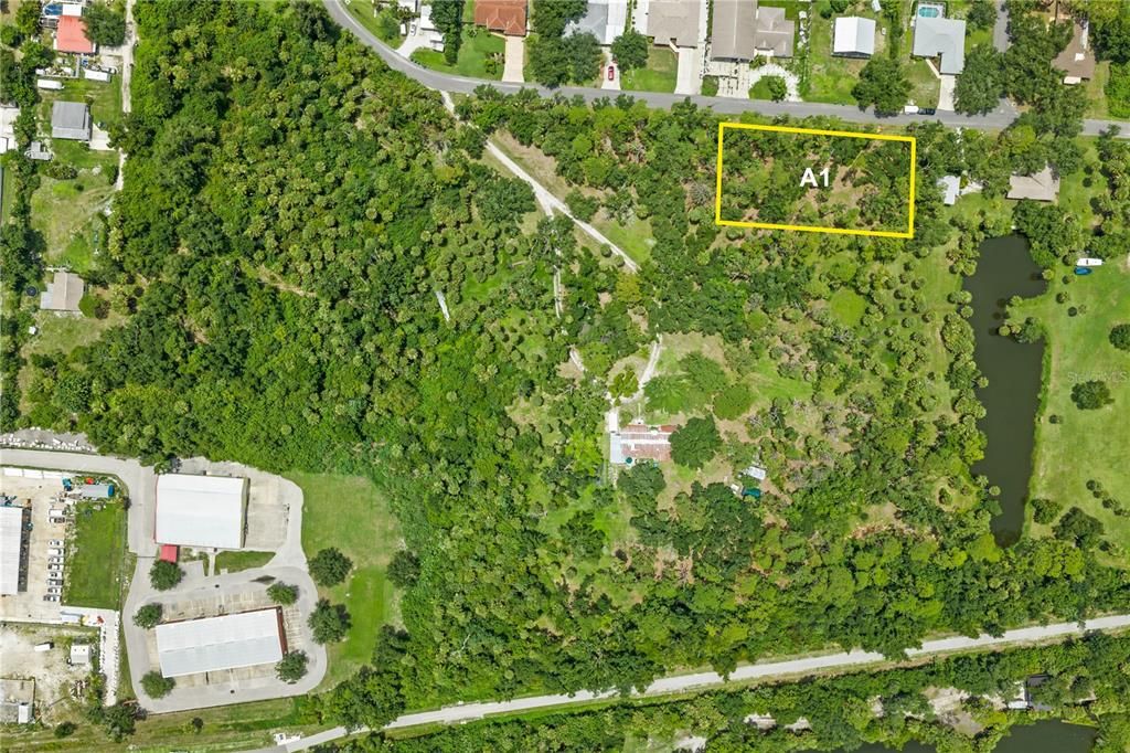 待售: $325,000 (0.60 acres)