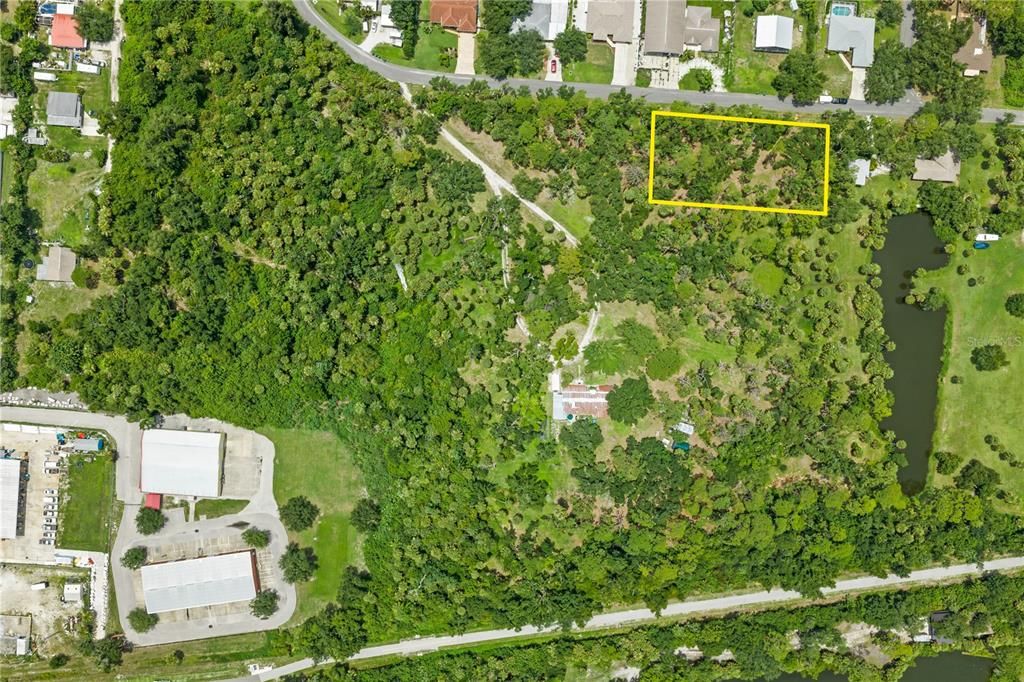 待售: $325,000 (0.60 acres)