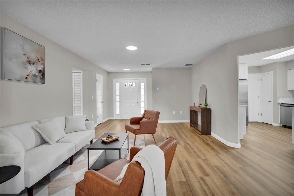 En Venta: $225,000 (2 camas, 2 baños, 1301 Pies cuadrados)