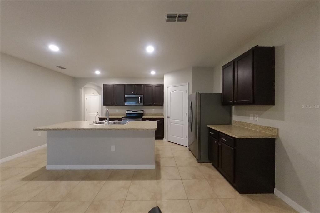 Active With Contract: $2,069 (4 beds, 2 baths, 1867 Square Feet)