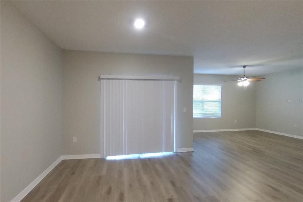 Active With Contract: $2,069 (4 beds, 2 baths, 1867 Square Feet)