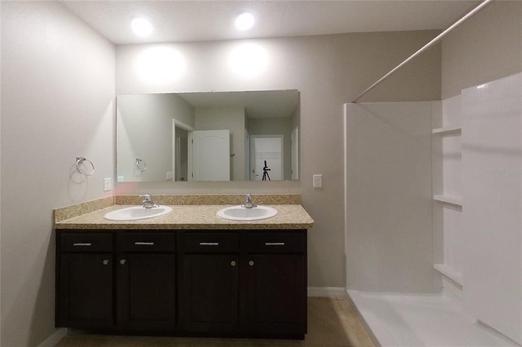 Active With Contract: $2,069 (4 beds, 2 baths, 1867 Square Feet)