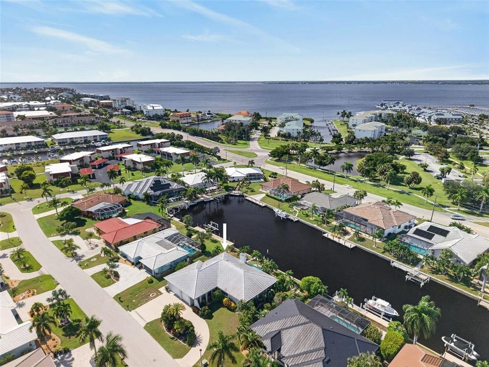 Active With Contract: $599,900 (3 beds, 2 baths, 2570 Square Feet)