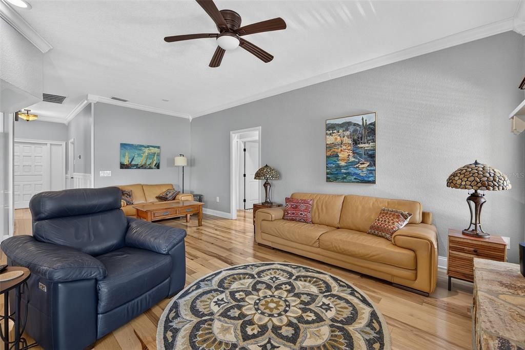 Active With Contract: $599,900 (3 beds, 2 baths, 2570 Square Feet)