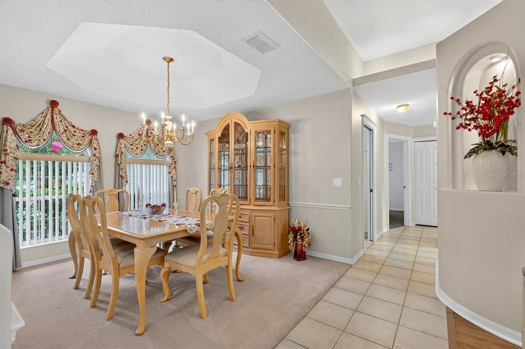 For Sale: $399,000 (3 beds, 3 baths, 1962 Square Feet)