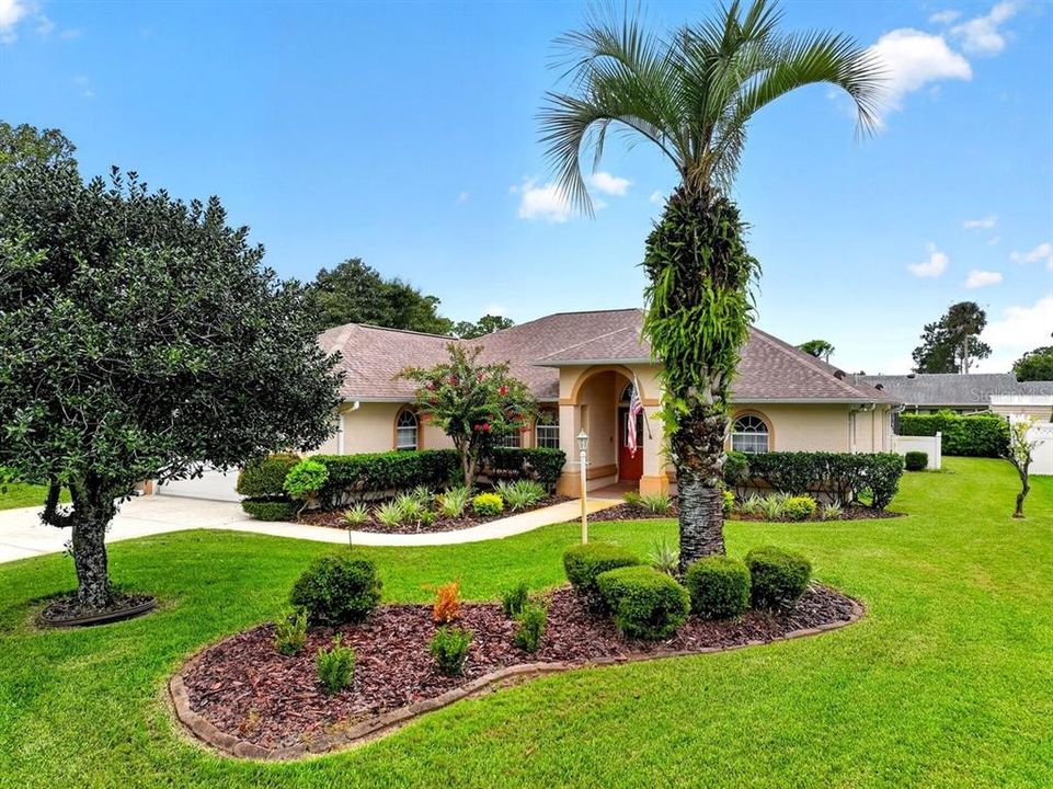 For Sale: $399,000 (3 beds, 3 baths, 1962 Square Feet)