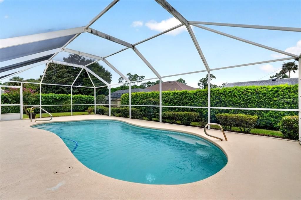 For Sale: $399,000 (3 beds, 3 baths, 1962 Square Feet)