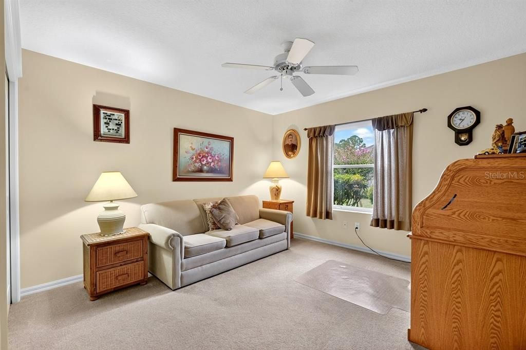 For Sale: $399,000 (3 beds, 3 baths, 1962 Square Feet)